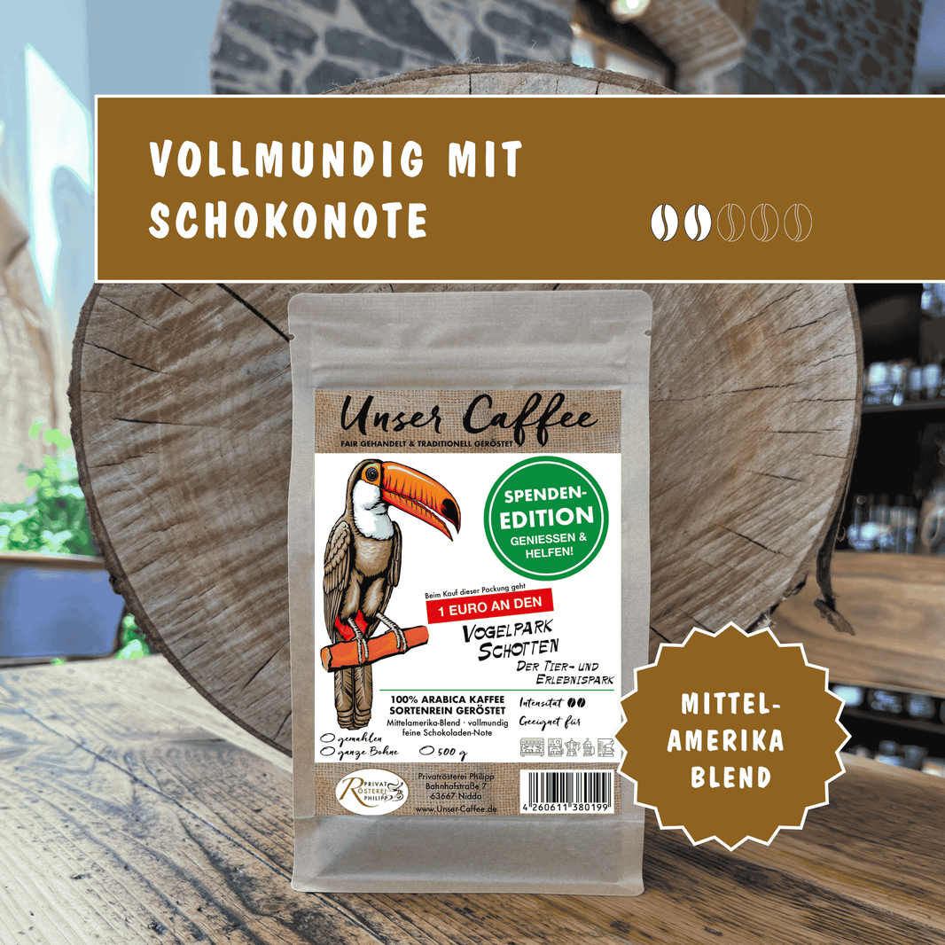 Kaffee Vogelpark Schotten – Kundenliebling mit Herz.
Vollmundig mit feinen Schokoladennoten.
Pro Kilo gehen 2 Euro in den Vogelpark. 100 % Arabica-Sortenrein.