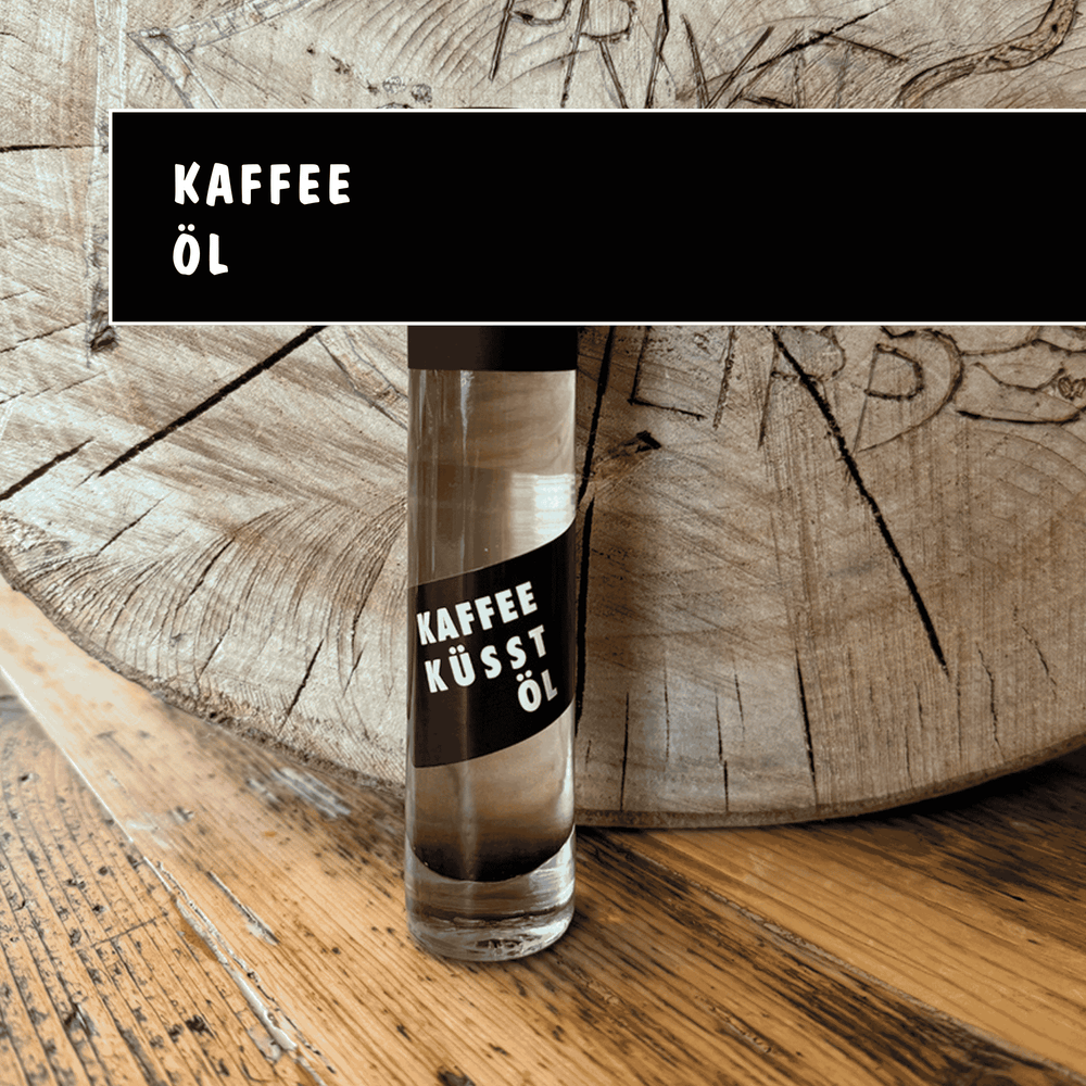Kaffee Oel - Privatrösterei Philipp -  Klarflasche mit Kaffeeöl, kulinarisches Premiumprodukt aus deutscher Kaffeerösterei, Online erhältlich.